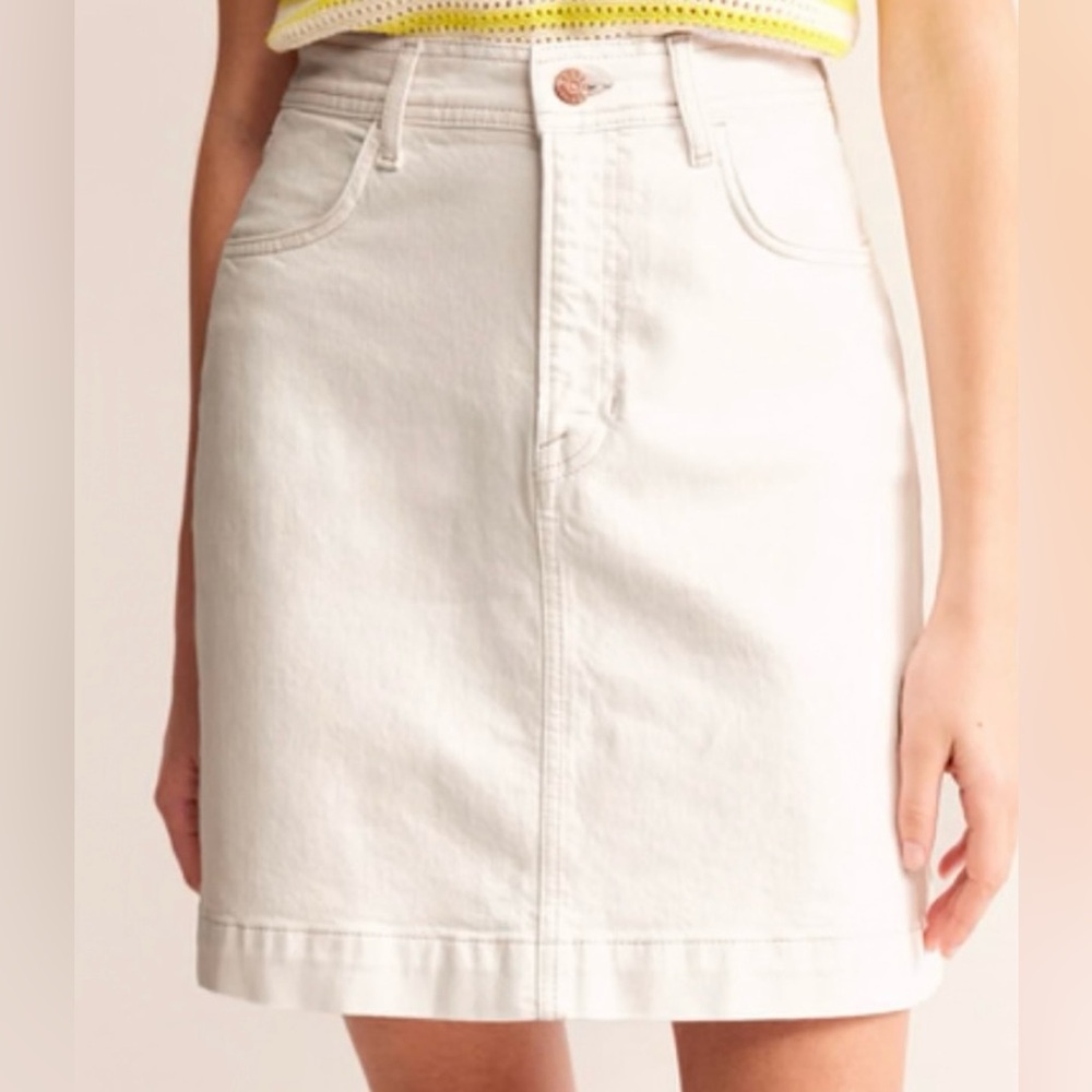 NWT Boden Plus Size 16-18 White Denim Jean Mini Skirt Preppy Nautical Coastal
